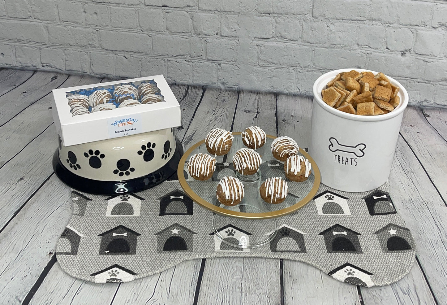 Pumpkin Pup Cakes 8pk